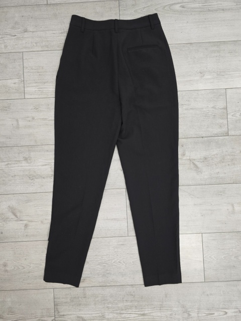 Eleganckie spodnie Bruuns Bazaar