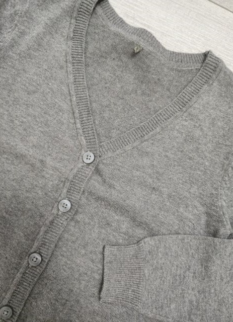 Szary sweterek dziewczęcy George