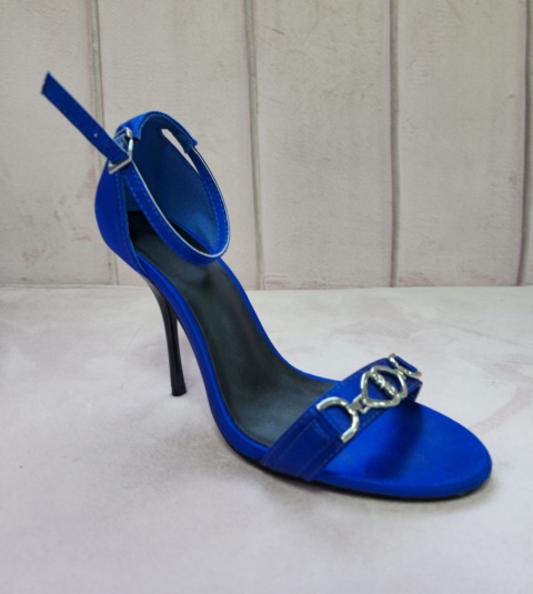 Szpilki Motivi rozm. 39