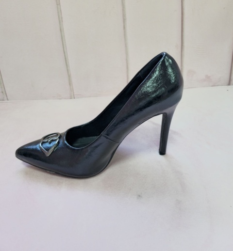 Czarne szpilki motivi rozm. 40